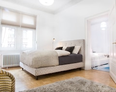 Casa/apartamento entero Spacious, Luxury & Sunny Apartment + Free Parking (Wiesbaden, Alemania)