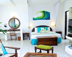 Otel Voyager Beach Resort (Kwale, Kenya)