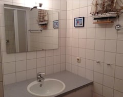 Koko talo/asunto Apartment For 4 Persons + 1 Child (Ostseebad Laboe, Saksa)