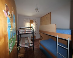 Casa/apartamento entero In Las Planas Del Rey Quiet Villa With Heated Pool Near The Sea (Pratdip, España)
