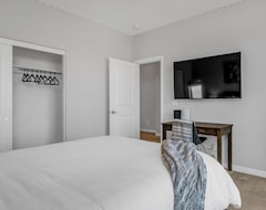 Hotel Villa at Whisper Rock, 4 Bedroom, 4.5 Baths, New Construction PGA West (La Quinta, Sjedinjene Američke Države)