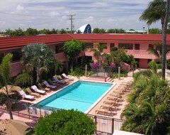 Otel Away Inn (Fort Lauderdale, ABD)
