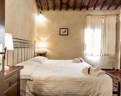 Khách sạn Residence Borgo Il Poggiaccio (Casole d'Elsa, Ý)