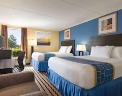 Hotel Days Inn & Suites by Wyndham Fort Bragg/Cross Creek Mall (Fayetteville, USA)