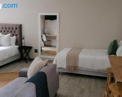 Bed & Breakfast On Enslin selfcatering (Middelburg, Sudáfrica)