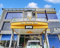 Khách sạn Oyo Flagship The Coffee Club Executive Lodging (Alappuzha, Ấn Độ)