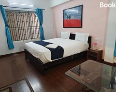 Khách sạn Savis Home Stay (Udhagamandalam, Ấn Độ)