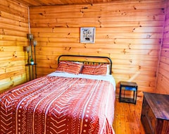 Casa/apartamento entero Cozy Cabin In Nantahala Village (Robbinsville, EE. UU.)