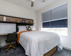 Hotelli Yugo Guest Suites (Urbana, Amerikan Yhdysvallat)