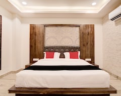 Khách sạn Capital O 44207 Hotel Krishnaraj (Udaipur, Ấn Độ)