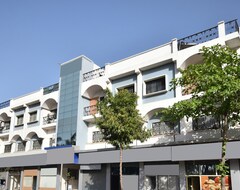 Khách sạn SPOT ON 29030 Hotel Royal Front (Aurangabad, Ấn Độ)