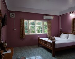 Hotel Parichart Place (Nan, Thailand)