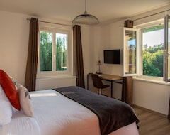 Hotelli Amodo Lodge - Podzim Room (Saint-Paul-en-Chablais, Ranska)