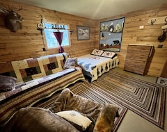 Toàn bộ căn nhà/căn hộ Nez Perce Stay & Play Cabins (Wisdom, Hoa Kỳ)