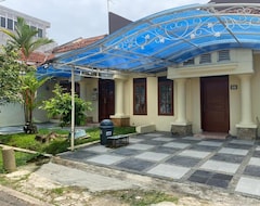 Khách sạn Oyo 93641 Udayana Guesthouse (Bogor, Indonesia)