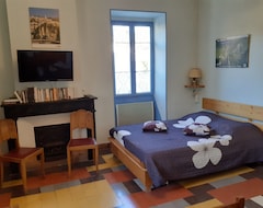 Cijela kuća/apartman Les Eaux Claires Gite La Fontaine (Saint-Paul-le-Jeune, Francuska)