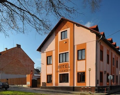 Otel Kacov (Kácov, Çek Cumhuriyeti)