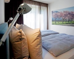 Toàn bộ căn nhà/căn hộ 2 Holiday Apartments With The Facilities Of A Four-star Plus Hotel Room (Edenkoben, Đức)
