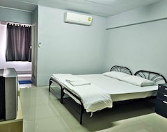 Hotelli Toucan Bed And Cafe (Bangkok, Thaimaa)