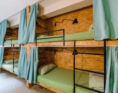 Guesthouse Simple (St Petersburg, Russia)