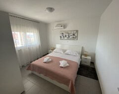 Hotel Villa Marius (Jasenice, Croacia)