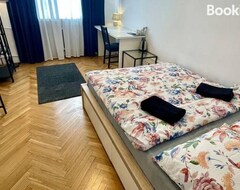 Koko talo/asunto Fantastic - Kp69 Room 1 (Varsova, Puola)