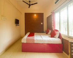 Khách sạn OYO 15152 Raghusheela Cottage (Alibaug, Ấn Độ)