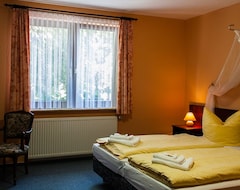 Khách sạn Landhotel Alt-Jocketa (Pöhl, Đức)