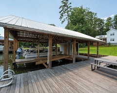 Hele huset/lejligheden New Beautifully Decorated Lake Sinclair Home With Great Outdoor Living Space (Warrenton, USA)
