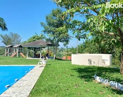 Entire House / Apartment Sitio Paraiso (Jambeiro, Brazil)
