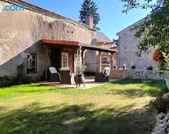 Toàn bộ căn nhà/căn hộ La Muraille (Peyrat-la-Nonière, Pháp)