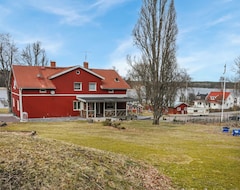 Toàn bộ căn nhà/căn hộ 5 Bedroom Accommodation In Segmon (Grums, Thụy Điển)