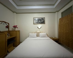 Capital O 93291 Bintang Hotel (Padang, Indonesien)