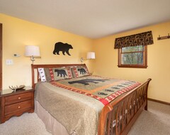 Toàn bộ căn nhà/căn hộ Secluded-hot Tub-pet Friendly-king Bed-storyland (Glen, Hoa Kỳ)