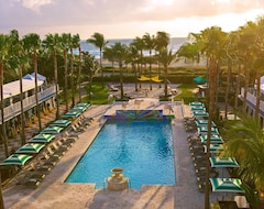 Kimpton Surfcomber Hotel, An Ihg Hotel (Miami Beach, EE. UU.)