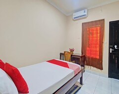 Hotel Oyo 92961 Amor Kost (Kupang, Indonezija)