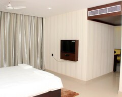 Khách sạn Saaral Resort By Crossway (Tirunelveli, Ấn Độ)