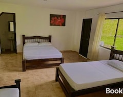 Khách sạn Hotel Campestre Finca El Carriel - Quindio - Eje Cafetero (Montenegro, Colombia)