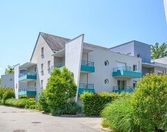 Cijela kuća/apartman Appartement 40m2 Proche Centre-ville Piscine + Centre Bien-etre (Plescop, Francuska)