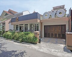 Hotel OYO 646 Kvinn Kostel (Yogyakarta, Indonezija)