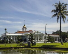 Otel Onih (Bogor, Endonezya)