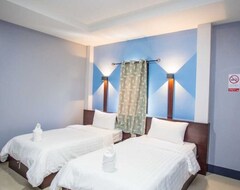 Khách sạn Oyo 75464 Nakarin Hotel (Amnat Charoen, Thái Lan)