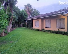 Toàn bộ căn nhà/căn hộ Green Leaves (Mafikeng, Nam Phi)