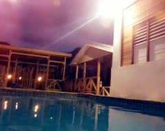 Hotel Villa Elegance Guest House (Treasure Beach, Jamaica)