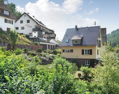 Toàn bộ căn nhà/căn hộ Apartment Haus Erika With Private Terrace, Shared Garden And Wi-fi (Bad Teinach-Zavelstein, Đức)