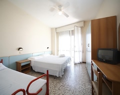 Hotelli Hotel Telstar (Rimini, Italia)