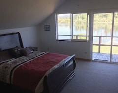 Entire House / Apartment Sportsman Group-family Retreat - Columbia River - Business Ready (Clatskanie, USA)
