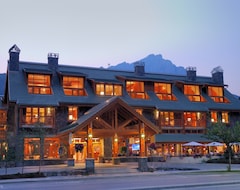 Koko talo/asunto Rockies Getaway With Grotto Hot Pools And Continental Breakfast! (Banff, Kanada)
