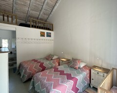 Cijela kuća/apartman Houses In Lagoa 10 Minutes From Pêgo Beach (Carvalhal, Portugal)
