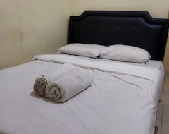 Hotelli Spot On 93442 Widya Homestay Syariah (Pekanbaru, Indonesia)